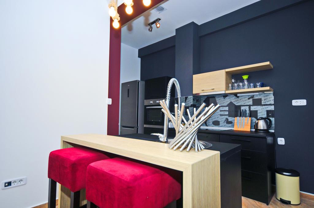 Sea Breeze Lux Apartments Budva Bagian luar foto