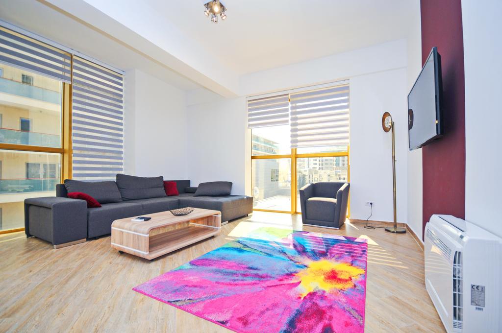 Sea Breeze Lux Apartments Budva Bagian luar foto