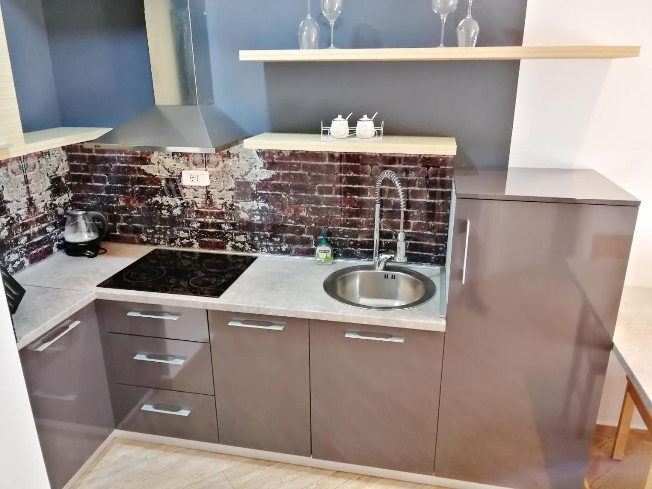 Sea Breeze Lux Apartments Budva Bagian luar foto