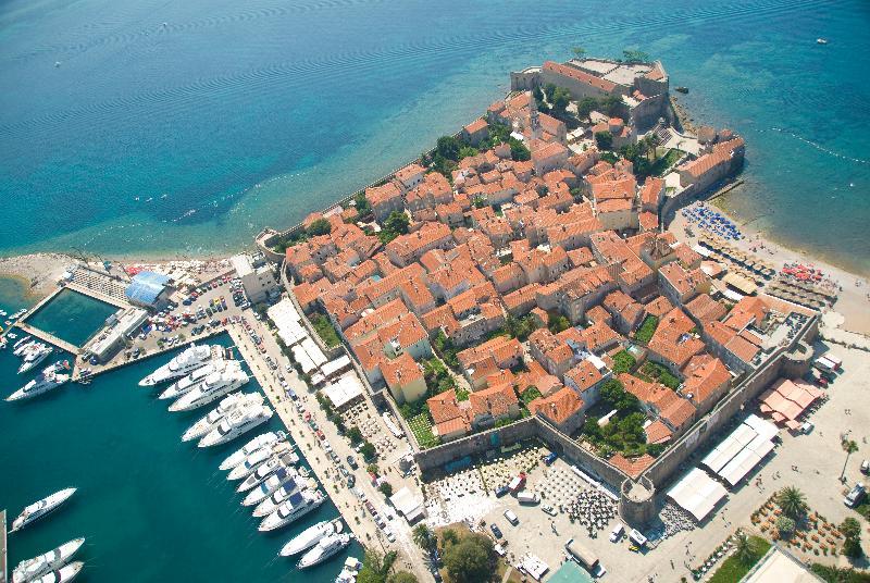 Sea Breeze Lux Apartments Budva Bagian luar foto